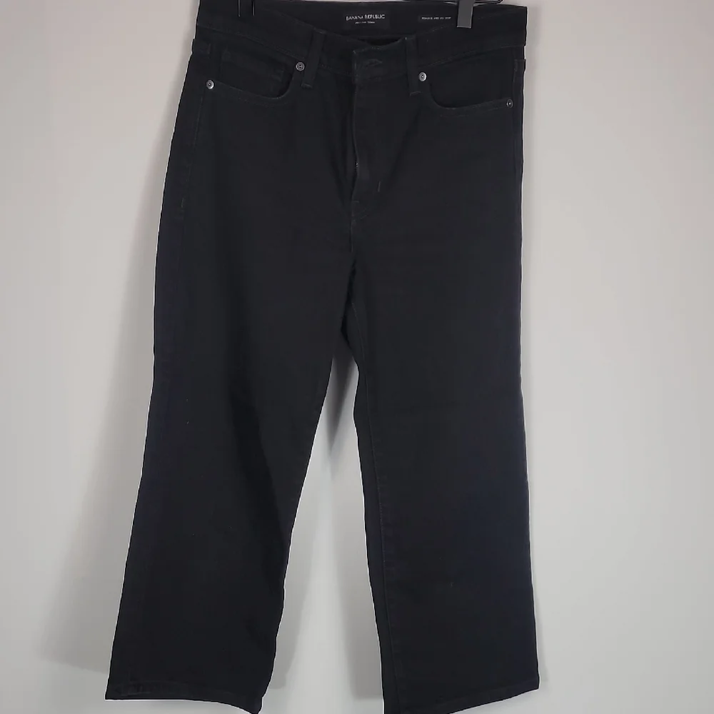 Banana Republic Petite High Rise Wide Leg Black Cropped Jeans